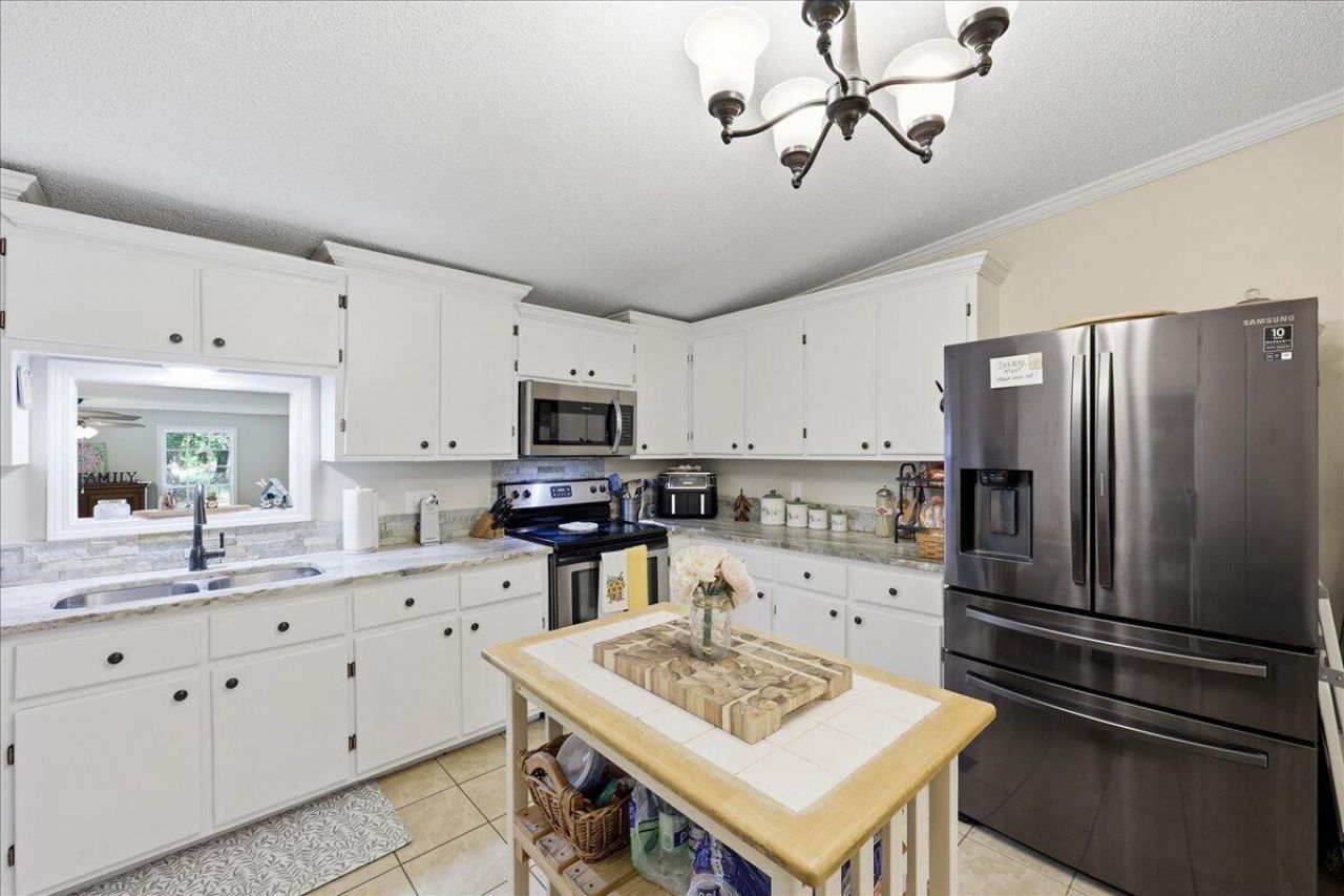 624 Coral Acres Drive Photo 24