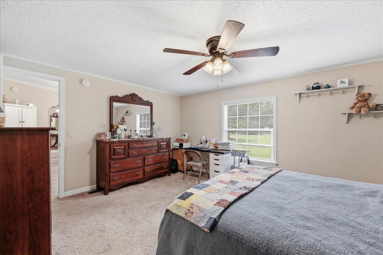 624 Coral Acres Drive Photo 32