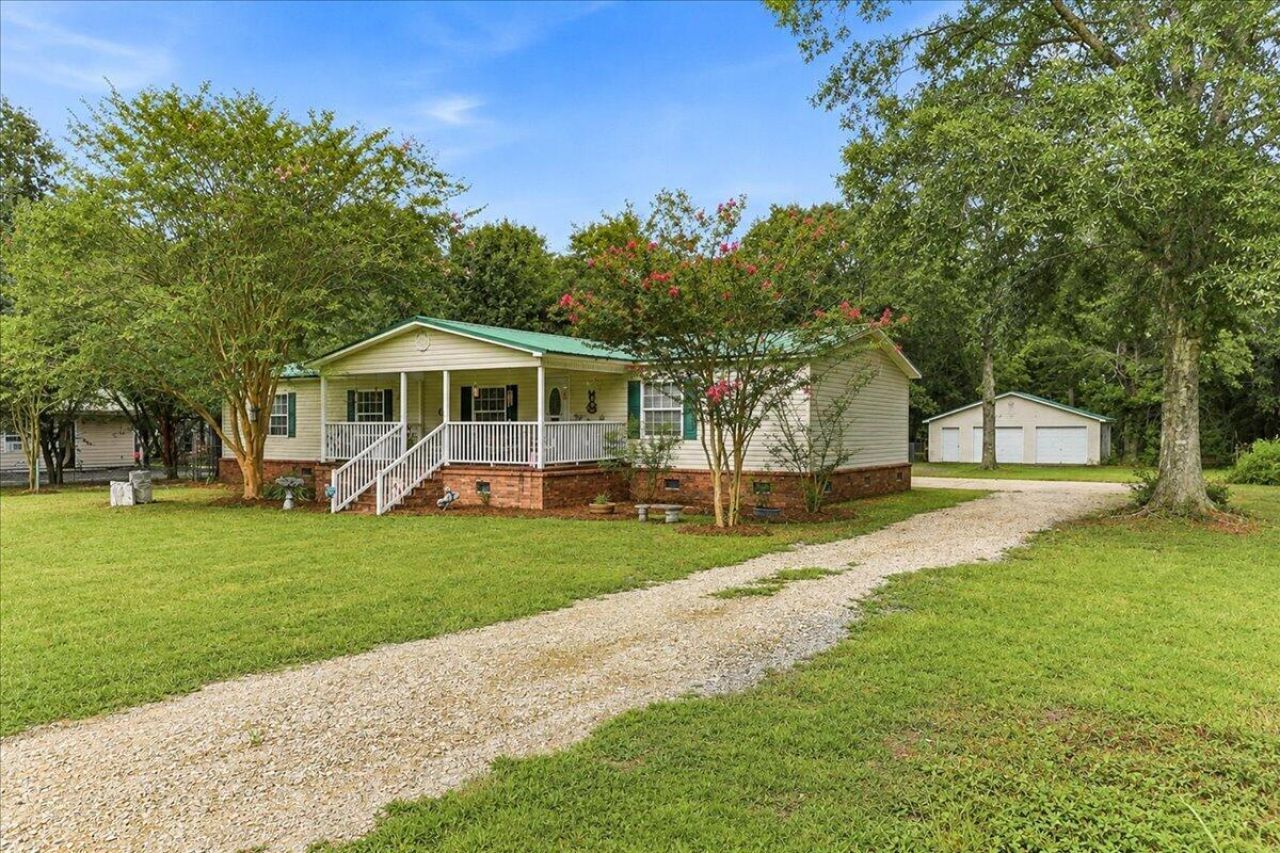 624 Coral Acres Drive Photo 4