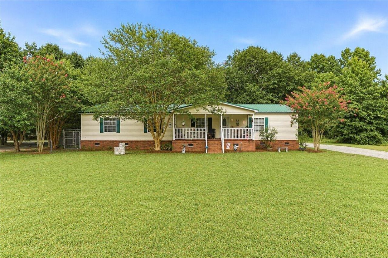624 Coral Acres Drive Photo 5