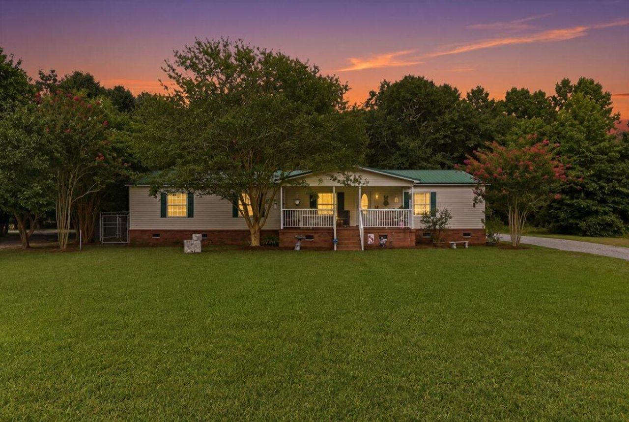 624 Coral Acres Drive Photo 9