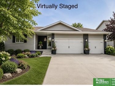 15818 Timberlane Drive, Omaha, NE 68136