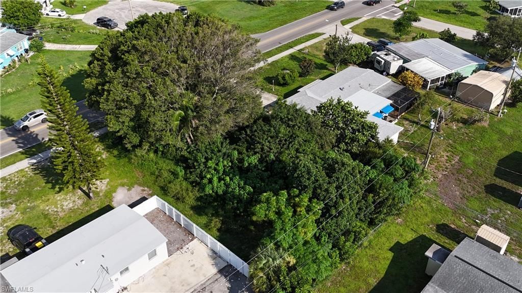 203 Alabama Rd S, Lehigh Acres, FL 33936 Photo