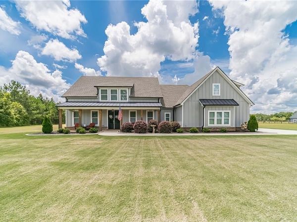 302 Savannah Drive , Mansfield, GA 30055