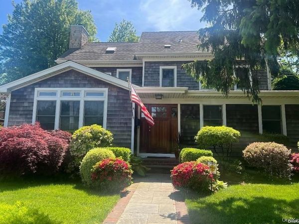 200 Lincoln Avenue , Rockville Centre, NY 11570