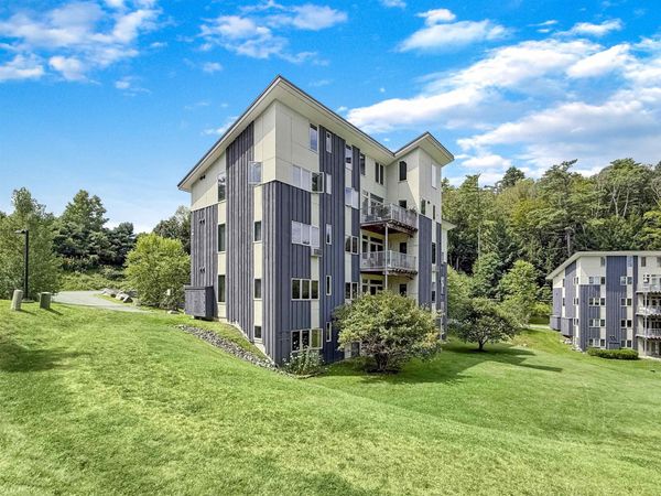 11 Gile Drive, Unit 2B, Hanover, NH 03755