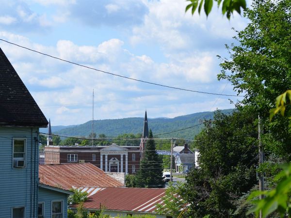 79 Porter Lane, Barton, VT 05822