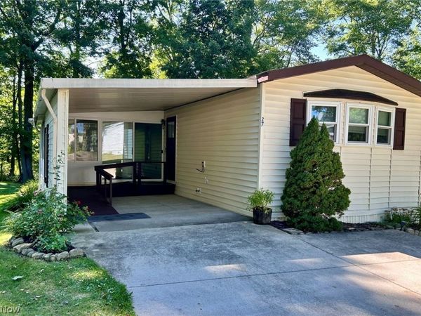 1229 Columbiana Lisbon Road , Unit 27, Columbiana, OH 44408