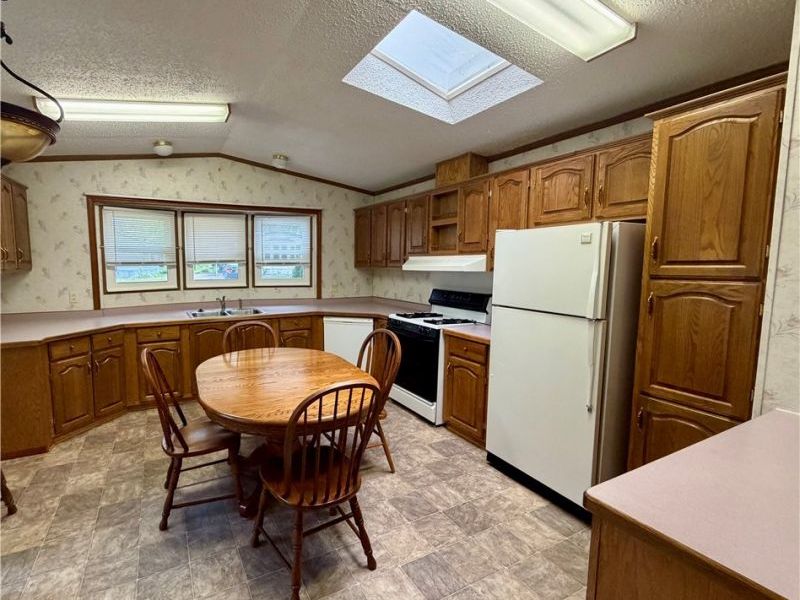 1229 Columbiana Lisbon Road, Unit 27, Columbiana, OH 44408 Photo 10
