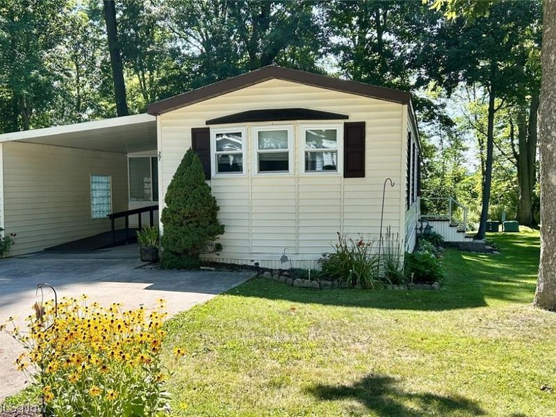 1229 Columbiana Lisbon Road, Unit 27, Columbiana, OH 44408 Photo 3