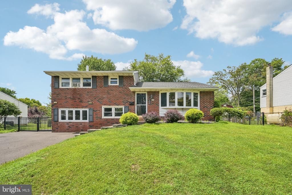 508 FAIRVIEW AVENUE, PENNDEL, PA 19047