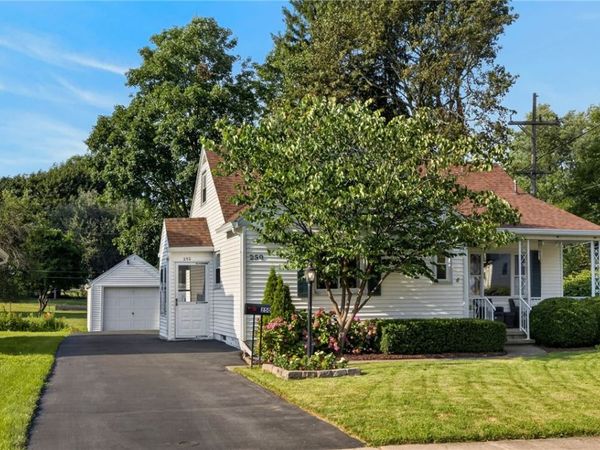 250 Harwick Road, Rochester, NY 14609