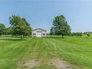 32840 County Route 4, Cape Vincent, NY 13618