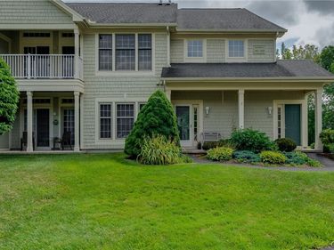 2404 Pipers Court, Baldwinsville, NY 13027