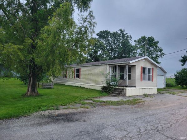 500 E 2nd Street, Reynolds, IN 47980