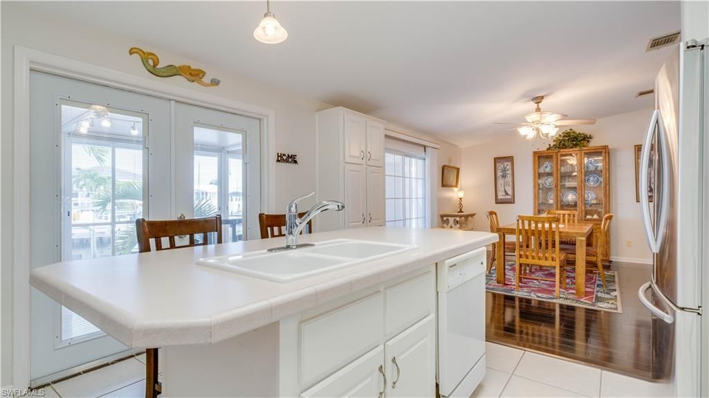 2941 Bowsprit Ln, Saint James City, FL 33956 Photo
