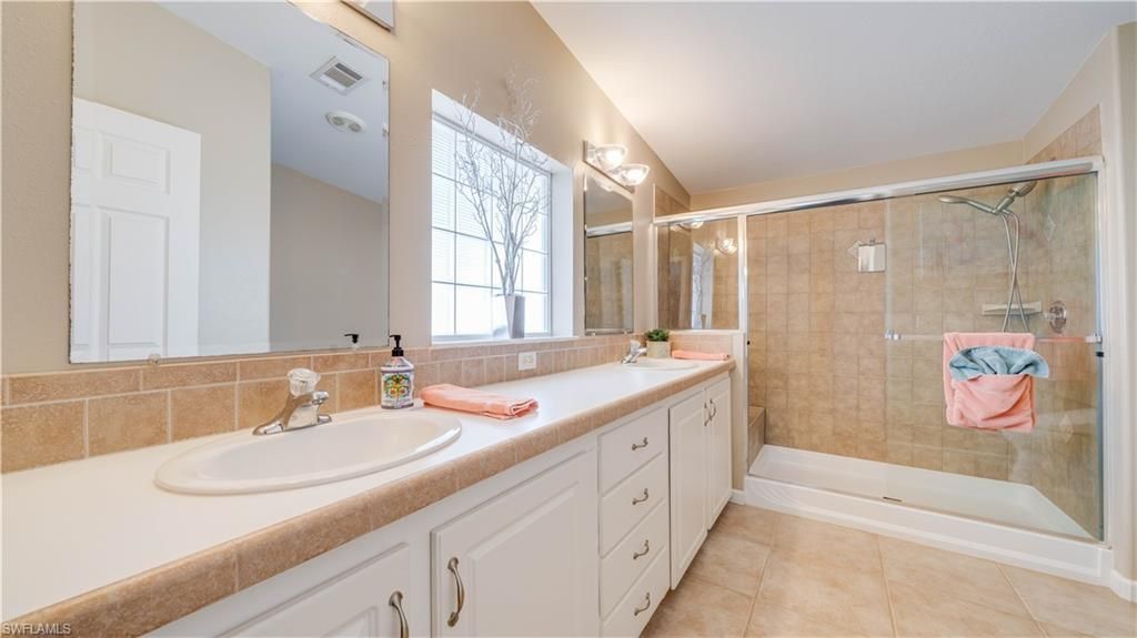 2941 Bowsprit Ln, Saint James City, FL 33956 Photo
