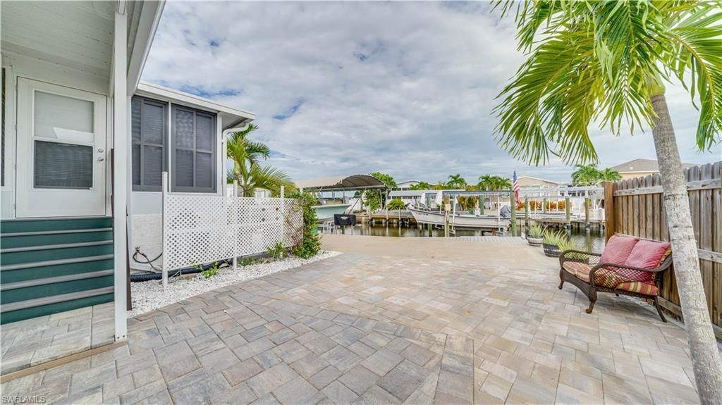 2941 Bowsprit Ln, Saint James City, FL 33956 Photo