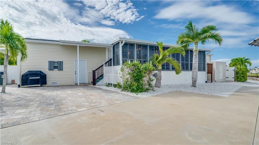 2941 Bowsprit Ln, Saint James City, FL 33956 Photo