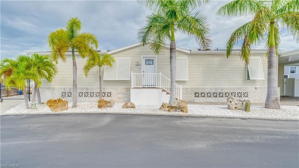 2941 Bowsprit Ln, Saint James City, FL 33956 Photo