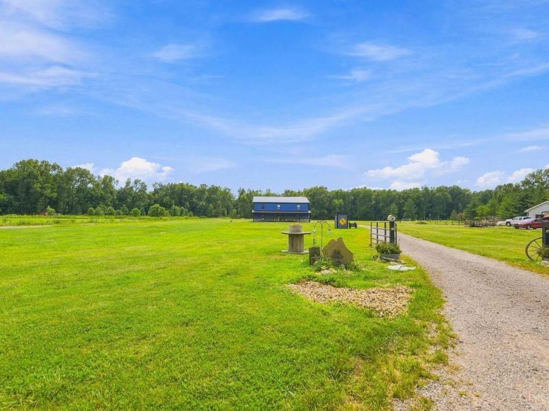 2585 Moler Road, Wayne Township, OH 45122 Photo 2