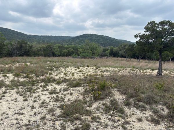 595 CANYON FRST, Helotes, TX 78023