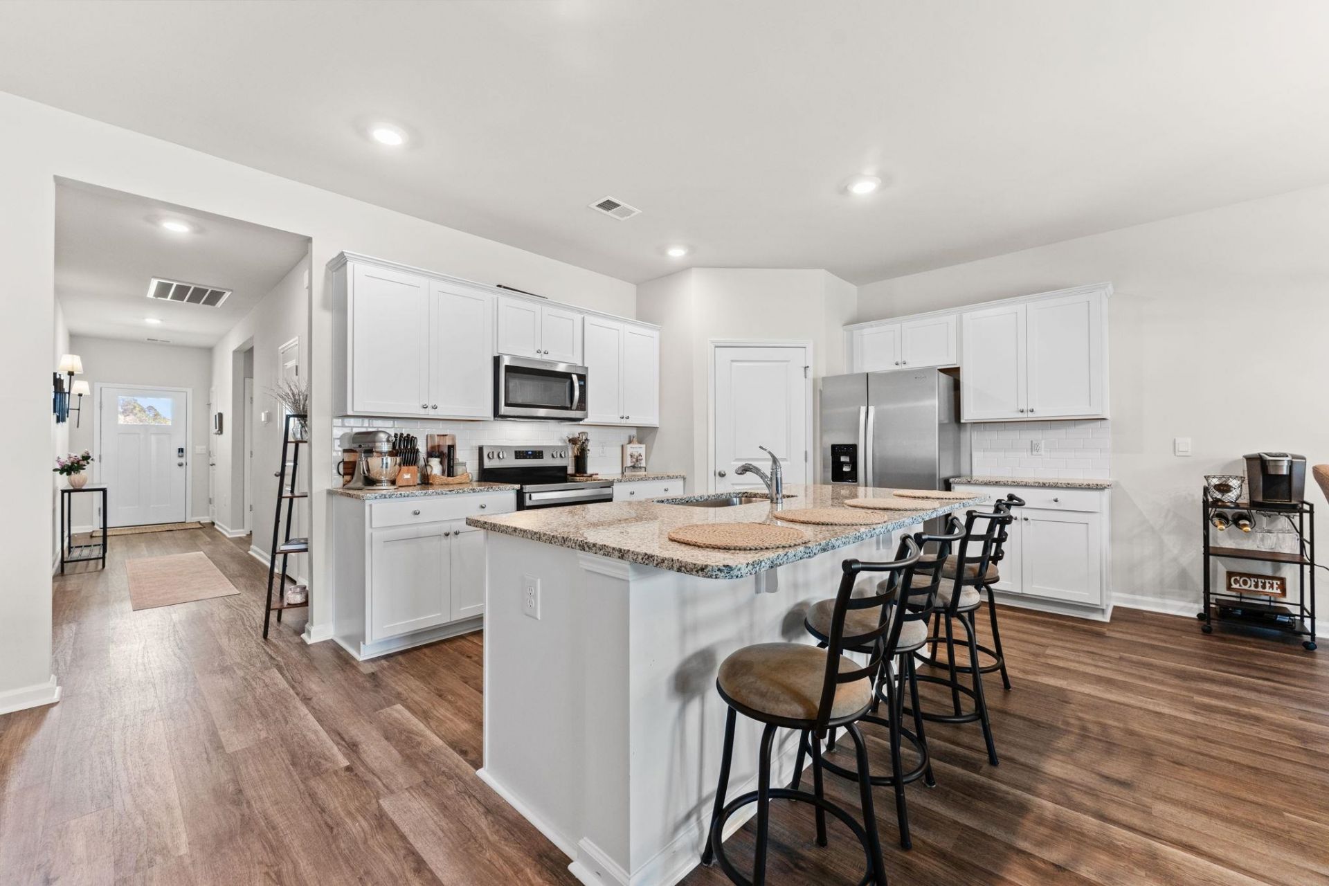502 Sagebrush St. Photo 4