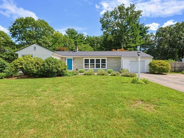 24 Old Post Rd, Walpole, MA 02032