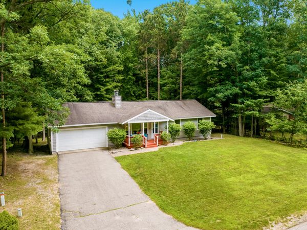 4270 Baywood Drive, Traverse City, MI 49686