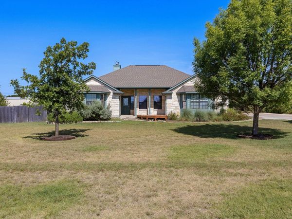 115 Independence DR, Liberty Hill, TX 78642