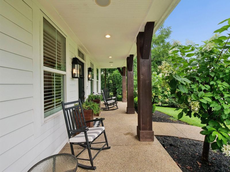 8568 Liberty Road N, Powell, OH 43065 Photo 4