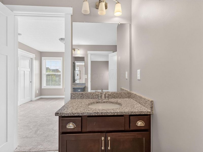 2261 Woodstock Avenue, Lewis Center, OH 43035 Photo 62