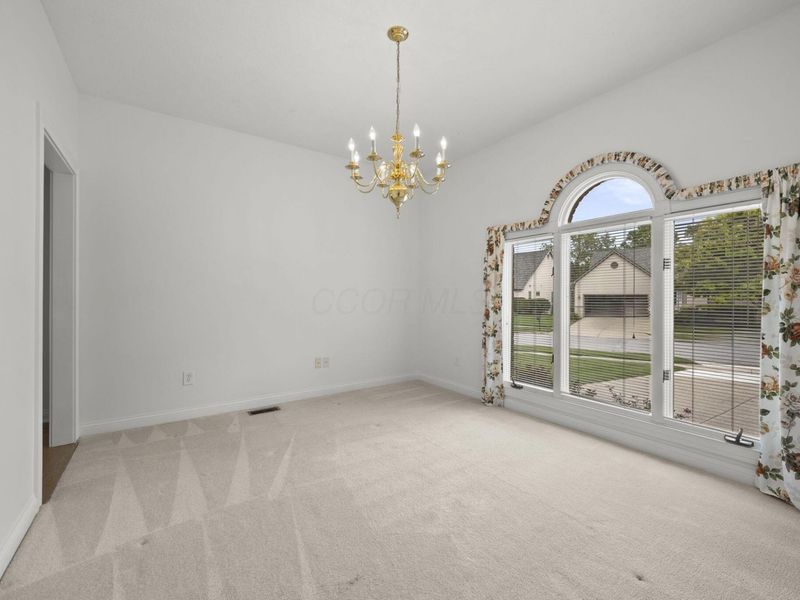 920 Linworth Village Drive, Columbus, OH 43235 Photo 12