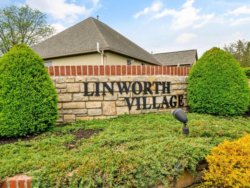 920 Linworth Village Drive, Columbus, OH 43235 Photo 3