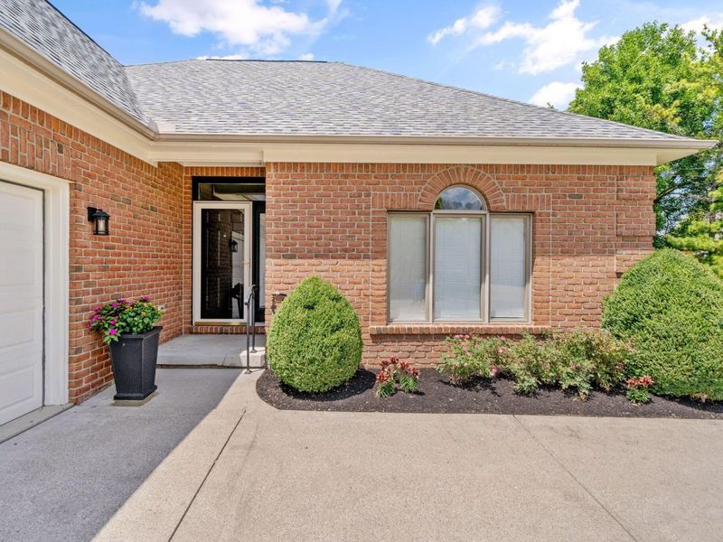 920 Linworth Village Drive, Columbus, OH 43235 Photo 4