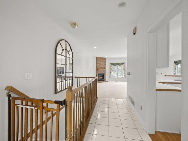 920 Linworth Village Drive, Columbus, OH 43235 Photo 6