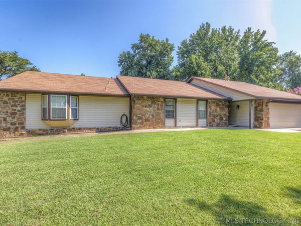 12811 E 133rd Street S, Broken Arrow, OK 74011