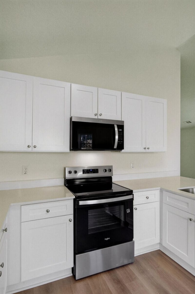 156 Cotillion Crescent Photo 14