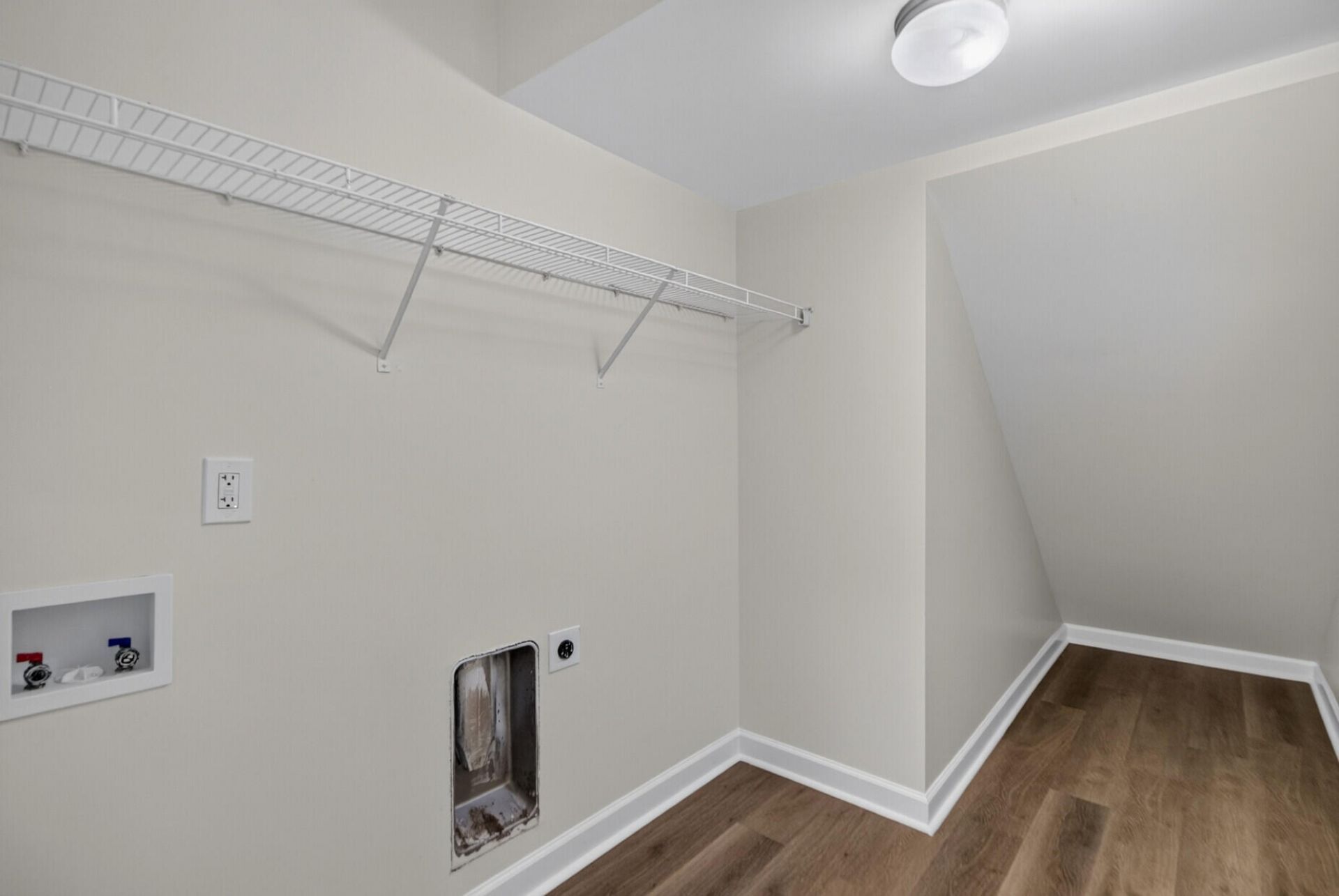 156 Cotillion Crescent Photo 15