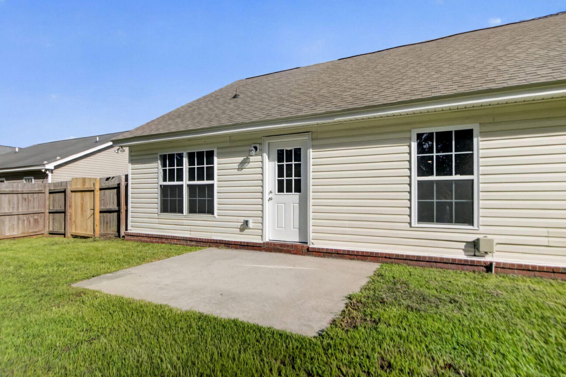 156 Cotillion Crescent Photo 30
