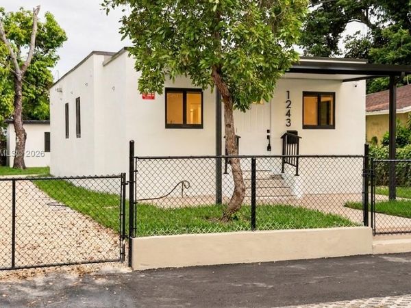 1243 NW 29th Ter , Miami, FL 33142