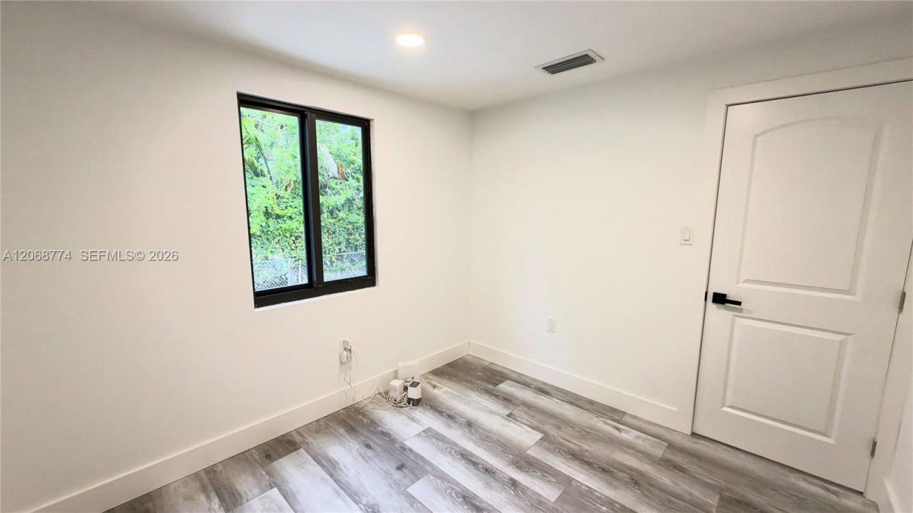1243 NW 29th Ter , Miami, FL 33142 Photo