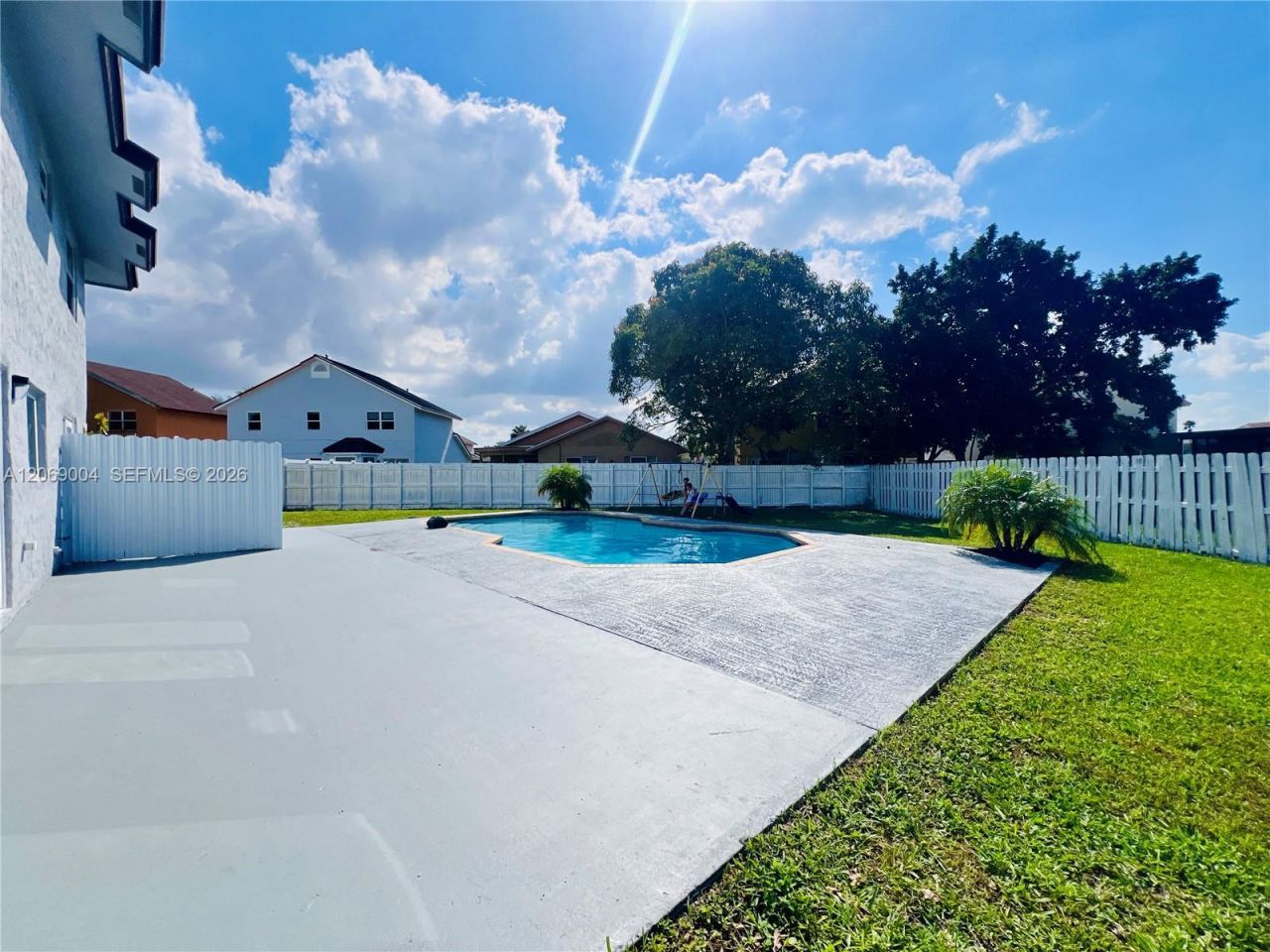 750 SW 98th Ave , Pembroke Pines, FL 33025 Photo