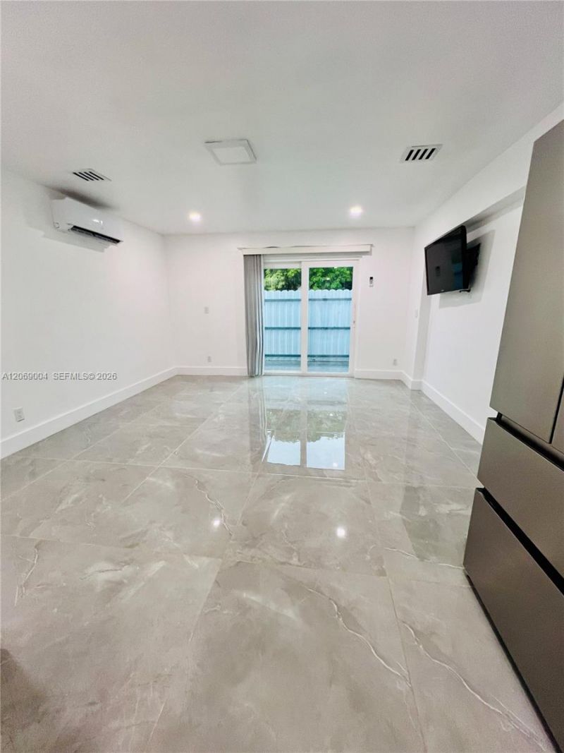750 SW 98th Ave , Pembroke Pines, FL 33025 Photo
