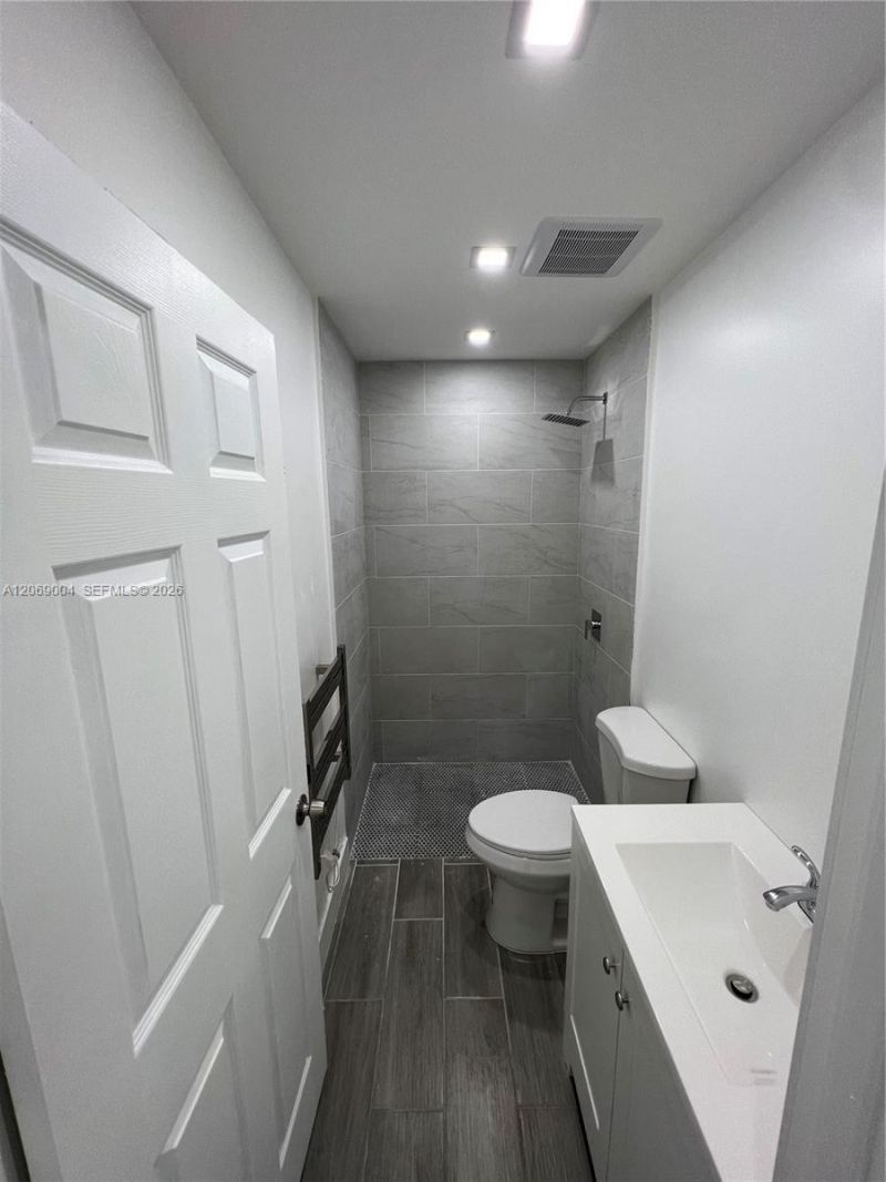 750 SW 98th Ave , Pembroke Pines, FL 33025 Photo