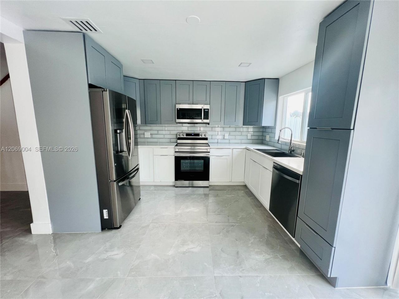 750 SW 98th Ave , Pembroke Pines, FL 33025 Photo