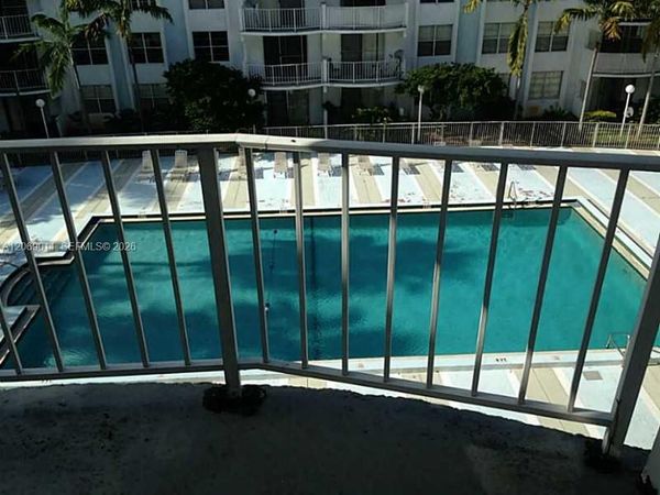 488 NW 165th St Rd , Unit B-614, Miami, FL 33169