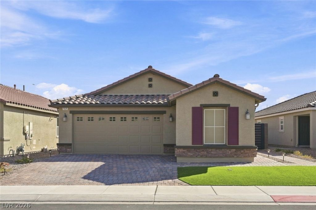 1525 Deep Valley Avenue, North Las Vegas, NV 89084 Main Photo