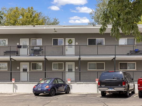 1307 College Avenue , Unit 207, Wheaton, IL 60187