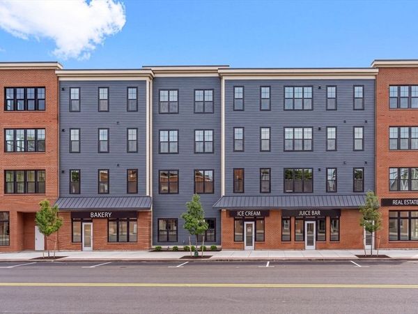 596 Washington St, Unit 302, Whitman, MA 02382